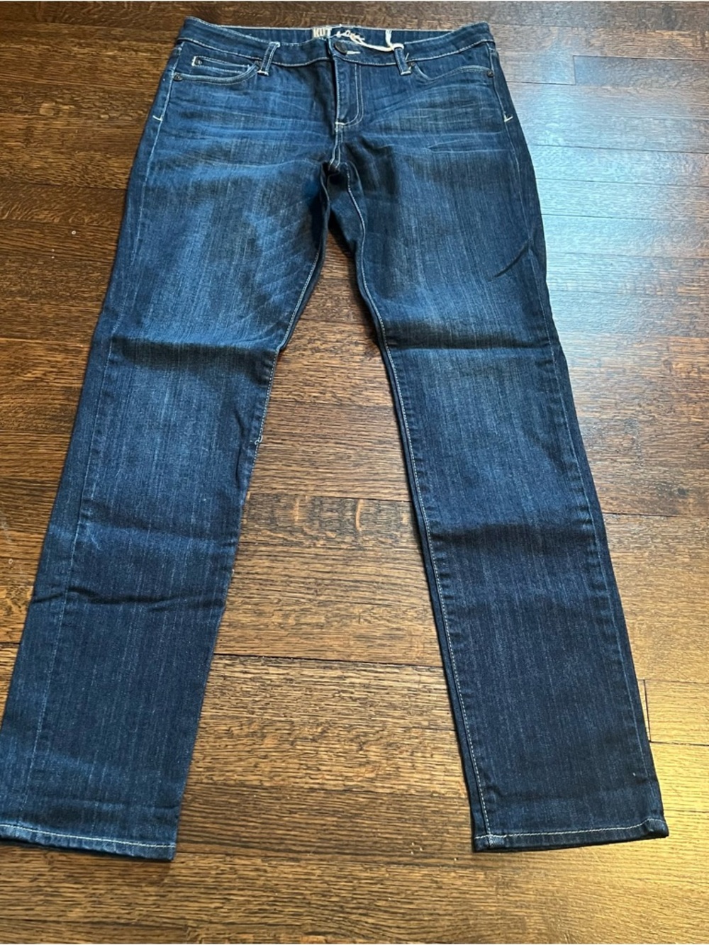 Kut from the Kloth medium wash straight leg jeans size 10